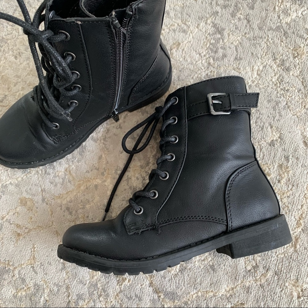 Girls Combat Boots - size 13 - Children’s Place